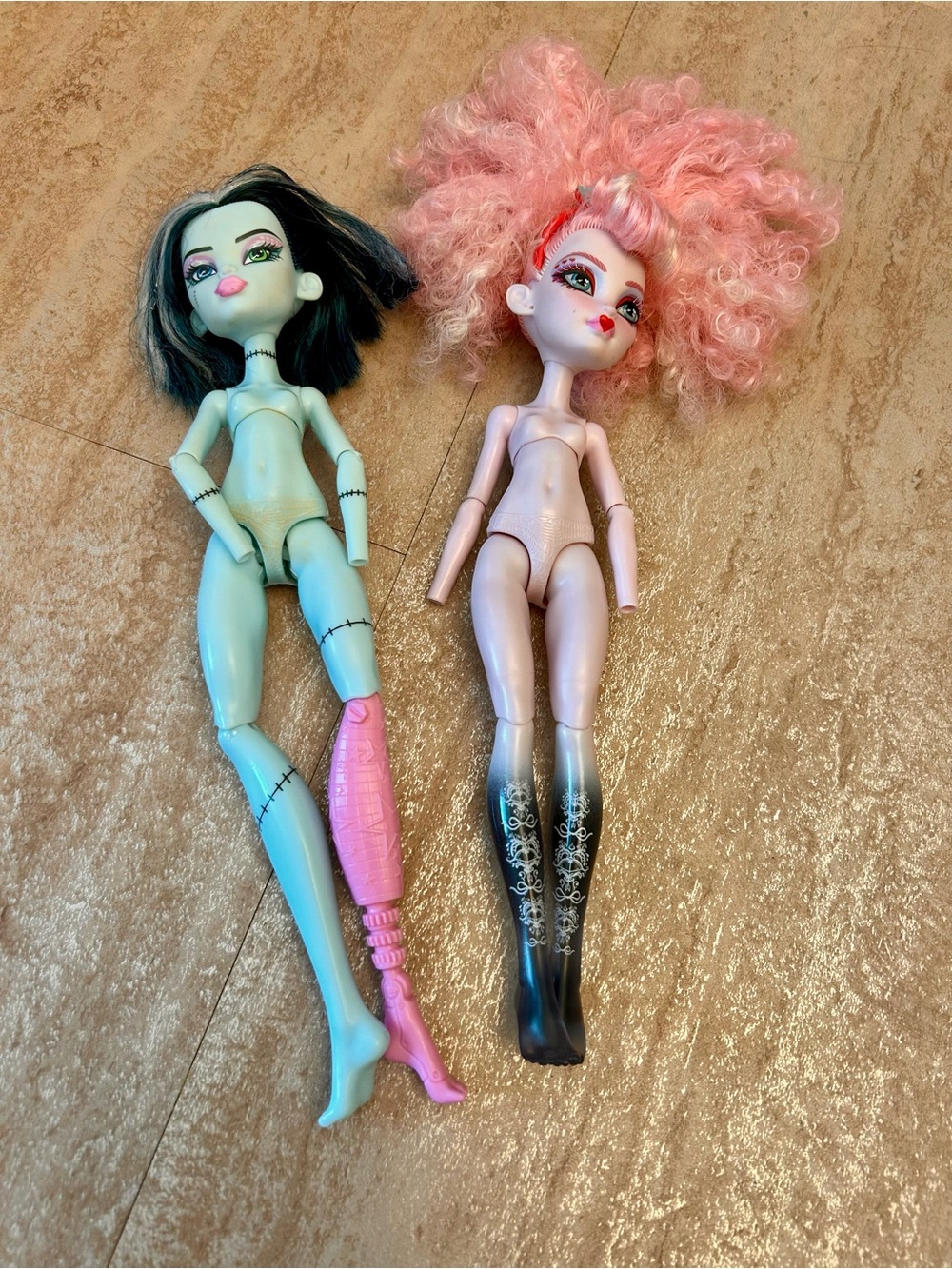 Mattel Monster High Freaky Fusion Sirena Von Boo Doll Set Pink & Blue